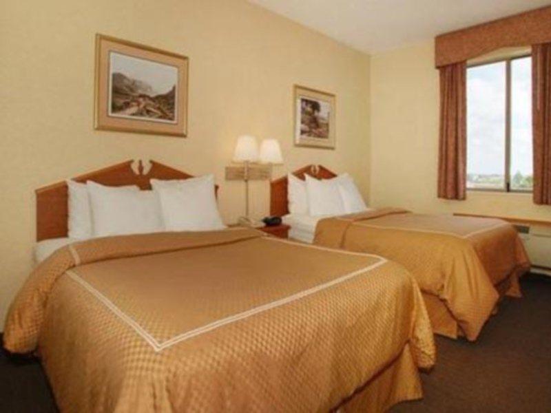 Spark By Hilton Indianapolis Northeast Fishers Phòng bức ảnh